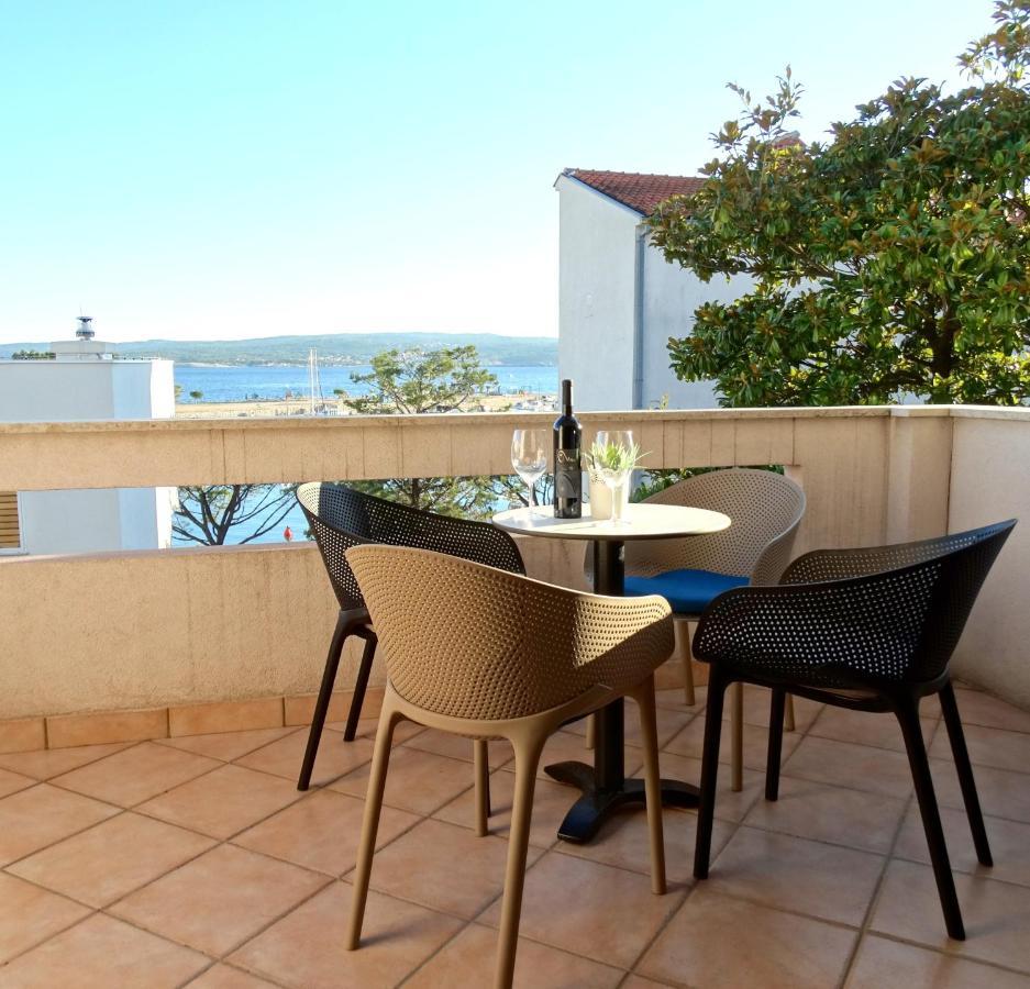 Apartmani Crikvenica 30072 - Goran Exterior photo